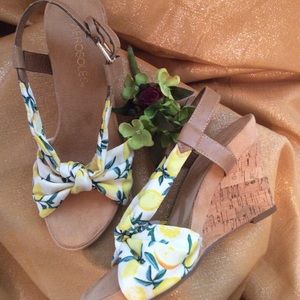 Aerosoles Lemon Print Wedge Sandals
